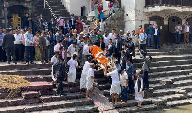 सीता दाहालको शव पशुपति आर्यघाट पुर्‍याइयो