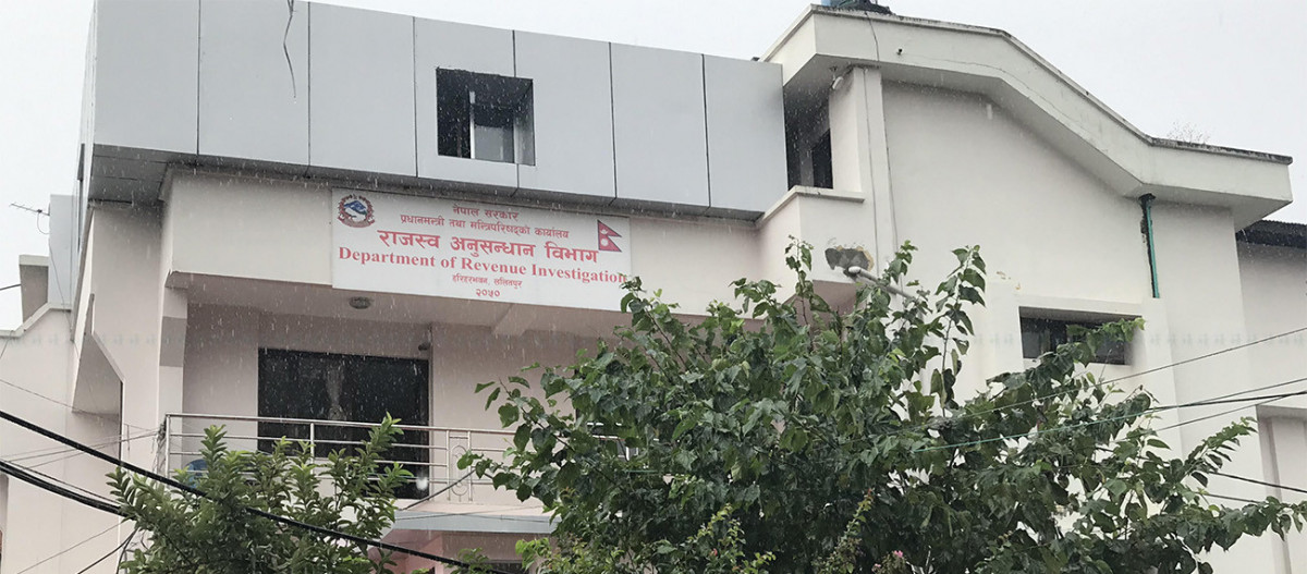 सुन प्रकरणमा ठमेलको होटल भियनाका सञ्चालक  पक्राउ