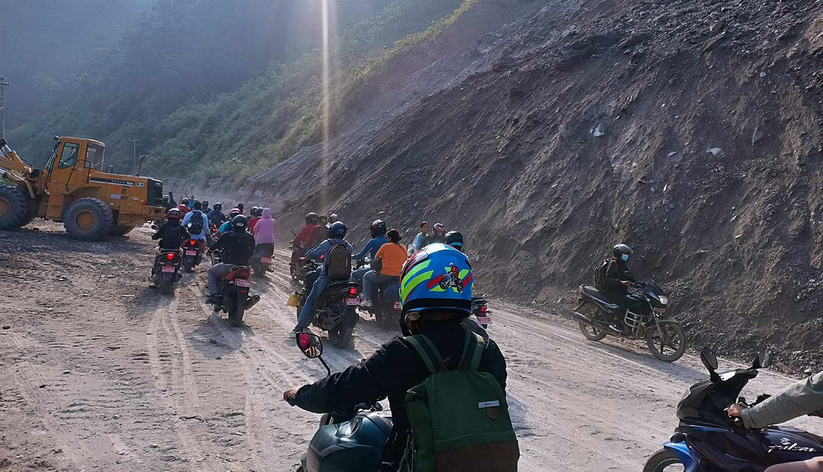 मुग्लिन-नारायणगढ सडकखण्ड दुईतर्फी सञ्चालनमा