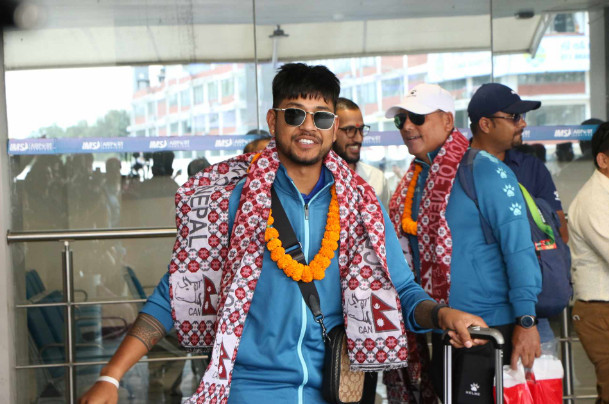 एसिया कप खेलेर स्वदेश फर्कियो नेपाली क्रिकेट टोली