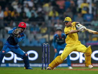 आईसीसी एकदिवसीय विश्वकप : म्याक्सवेलको दोहोरो शतकप्रेरित अस्ट्रेलिया सेमिफाइनलमा