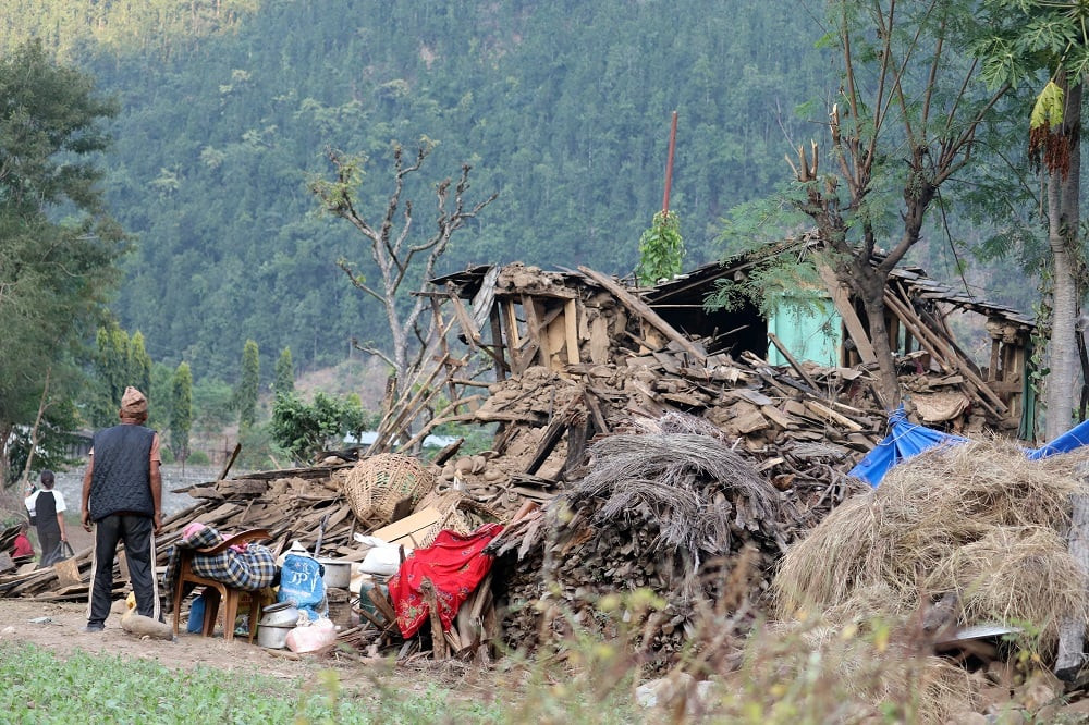 कर्णाली सरकारद्वारा भूकम्प प्रभावितलाई २ करोड हस्तान्तरण