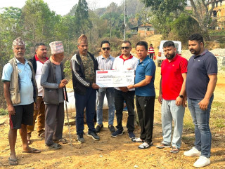 आगलागी पीडितलाई प्रभु बैंकको सहयोग