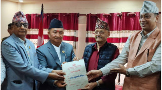 बागमतीको मुख्यमन्त्रीमा कांग्रेसका  लामाले गरे दाबी पेश