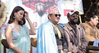 विजय बरालको ठाउँमा मनोज गजुरेल 'कमेडी दरबार'का महाराजा