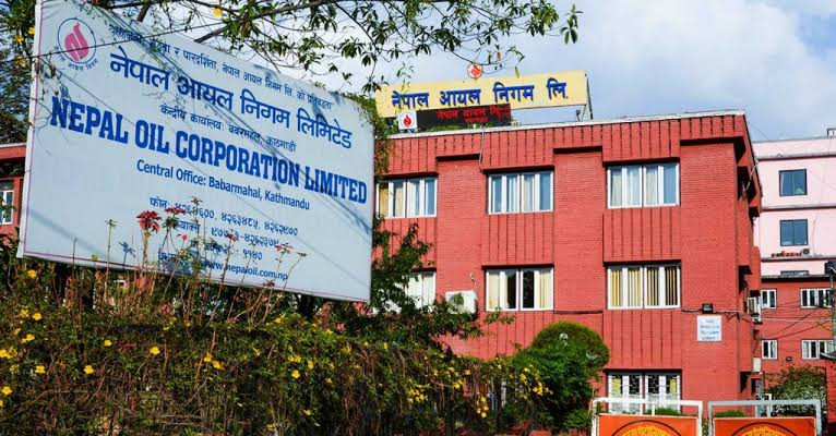 पेट्रोलियम पदार्थको मूल्य यथावत्, निगमलाई पाक्षिक ३ अर्ब ४५ कराेड घाटा